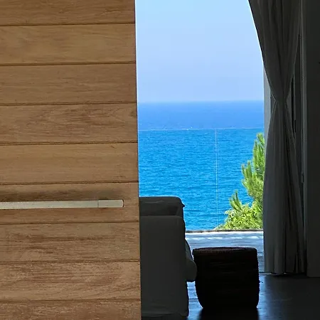 Beachfront In 别墅 *